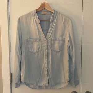 Cloth & Stone Chambray Button Down